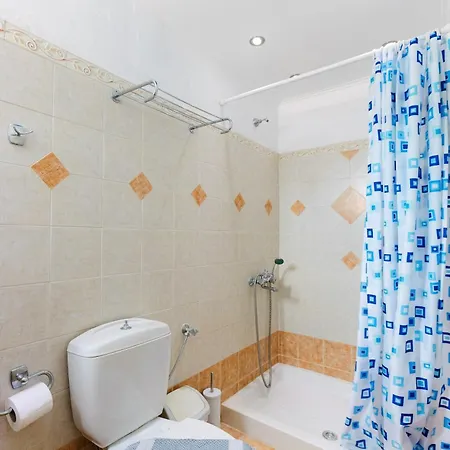 Seven Grapes - Karterados (Santorini)