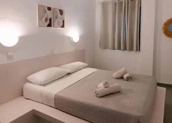 Aparthotel Seven Grapes - Karterados (Santorini)